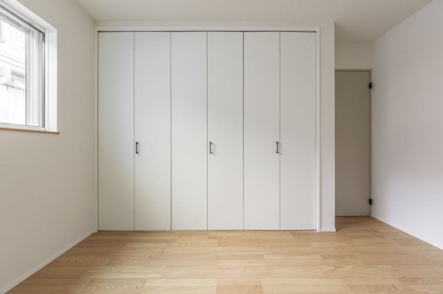 草津市平井1丁目　新築戸建の洋室