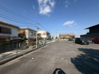 【外観】 | 上野芝向ヶ丘町二丁　売土地 | 周辺に高層建築がないので陽当りも確保されています♪