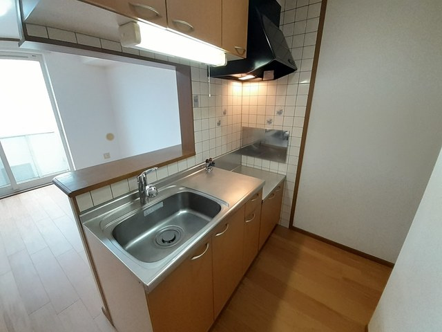 シャン・ノールⅡのキッチン