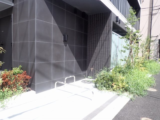 ルネサンスコート文京白山のエントランス