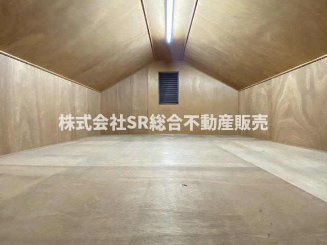 新家西町中古戸建の収納|容量たっぷりの屋根裏収納がございます！
