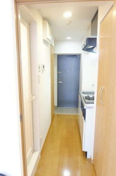 ルーブル野方参番館の玄関