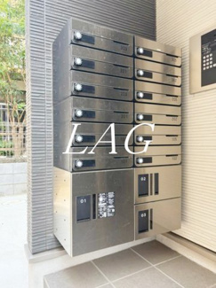 【その他共用部分】 | ウィングガーデン吉野町 | 宅配ボックスです。