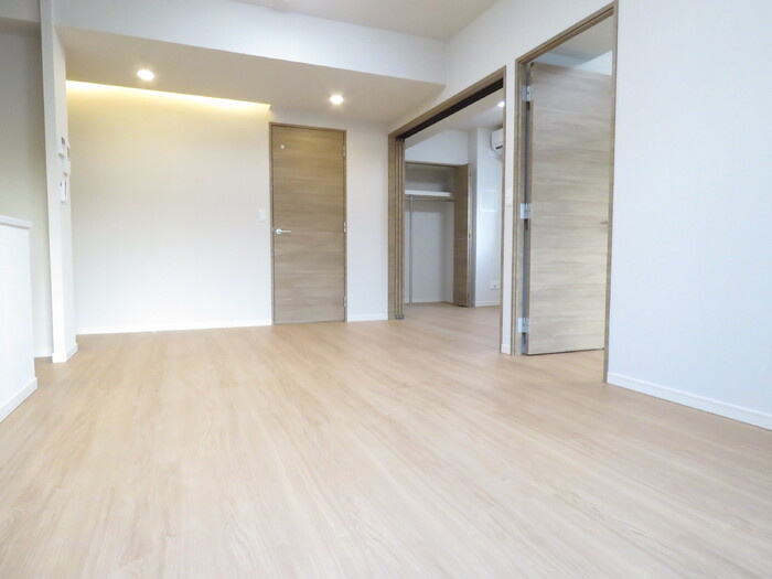 Lavart森ノ宮の居間・リビング