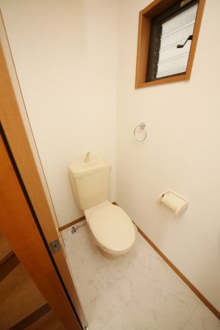 Branche'石橋の独立洗面台|別部屋同間取りのお写真となります。参考にご覧くださいませ。