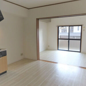 アムール・U-2の居間・リビング