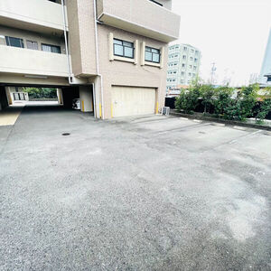 アムール・U-2の駐車場