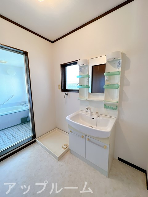 中野町さくらマンションの洗面所