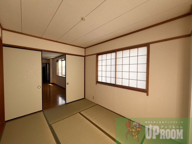 中野町さくらマンションの和室