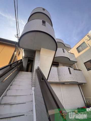 中野町さくらマンションの外観