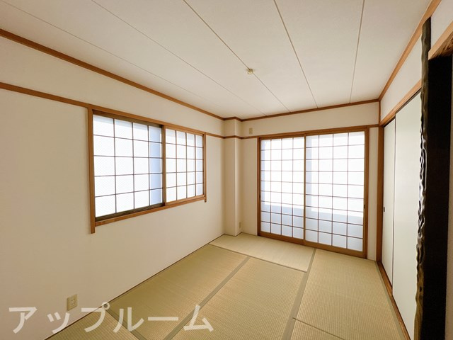 中野町さくらマンションの和室