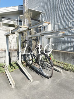 【その他共用部分】 | アンプルールフェールアミーⅠ | 駐輪場です。