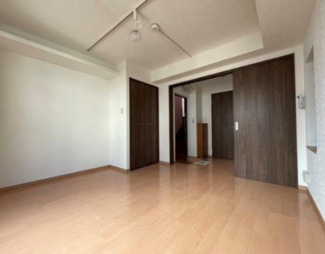 【寝室】 | フラットガーデン