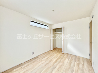 【洋室】 | 沼津市下香貫汐入 新築一戸建て B号棟 | 6帖の洋室です