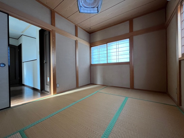 市町貸家の和室