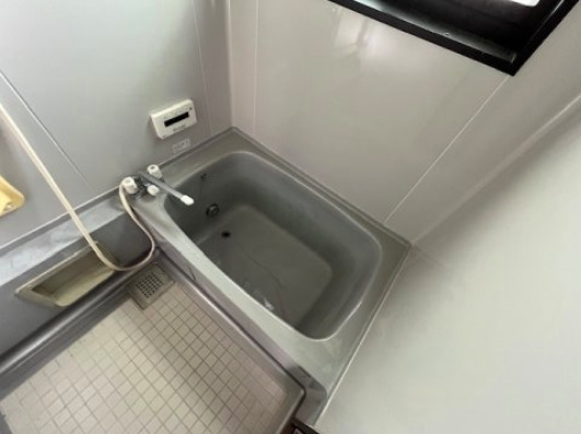 市町貸家の浴室