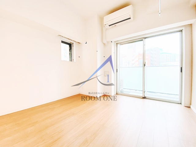 コージーコート島津山の居間・リビング|洋室のお部屋です。