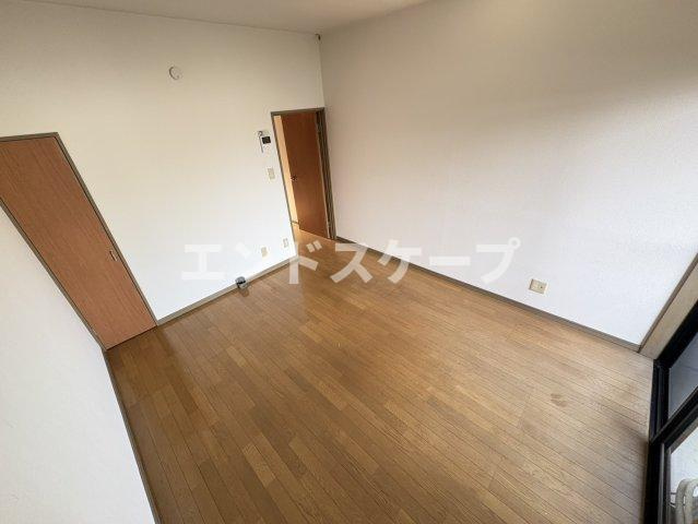 ベルヴュー高崎Ｂの居間・リビング|高崎、前橋のお部屋探しはエンドスケープまで！お客様の理想お聞かせ下さい♪