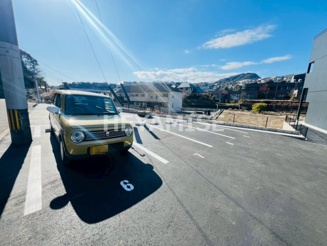 デ・クメール多良見ICの駐車場|※同物件同室タイプの画像になります※現状を優先します※