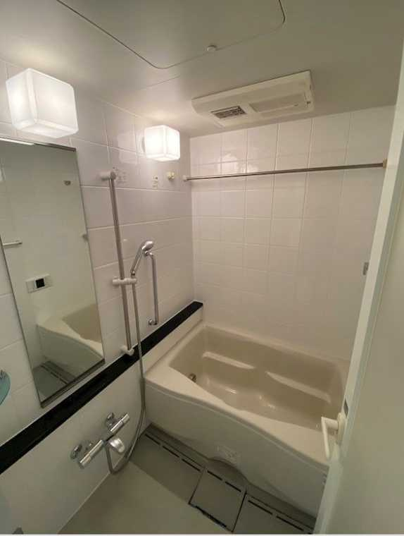 レジディア池尻大橋　高層階　室内リノベーション　角部屋の浴室