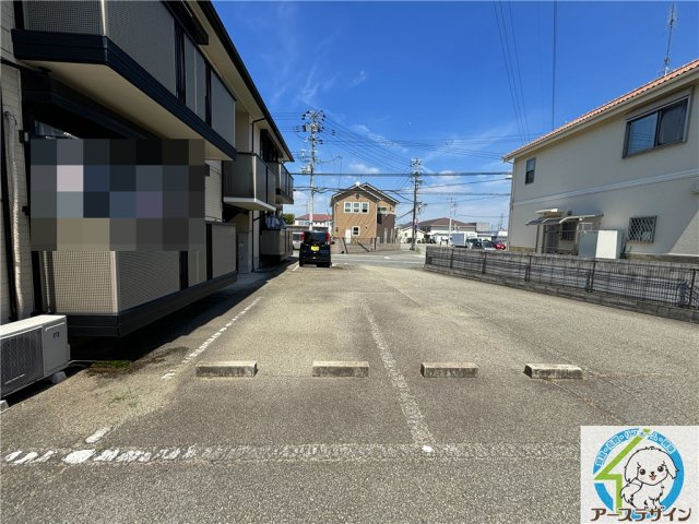 クレールハイムの駐車場