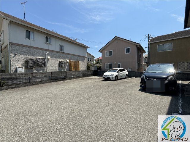 クレールハイムの駐車場
