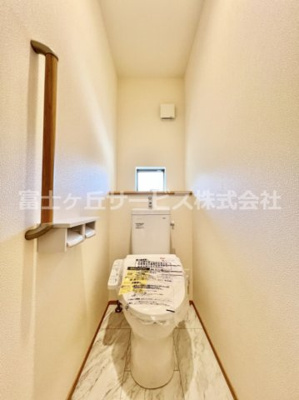 【トイレ】 | 沼津市下香貫塚田 新築一戸建て A号棟 | 同タイプのトイレが2か所あります
