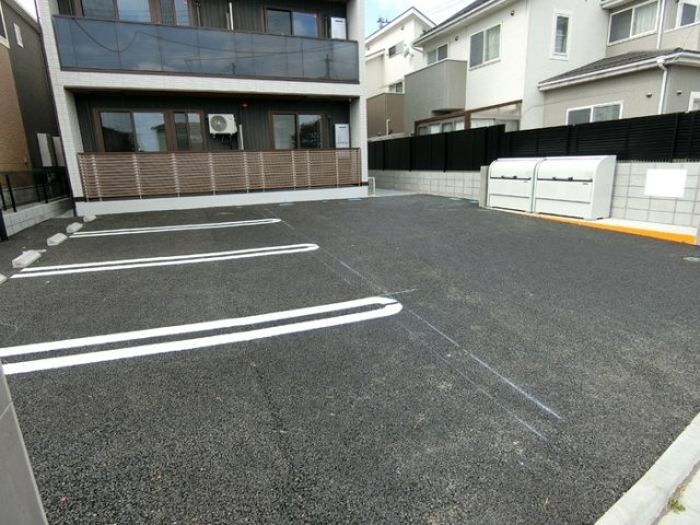 【駐車場】Ｄ－ＲＯＯＭ八本松1丁目