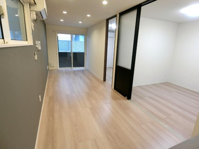 【居間・リビング】Ｄ－ＲＯＯＭ八本松1丁目