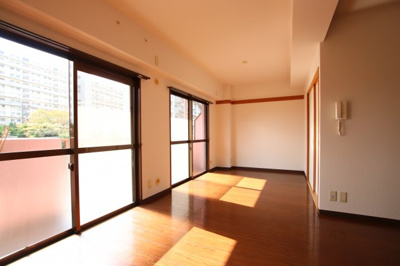 【居間・リビング】 | コンプリチェKATAYAMA