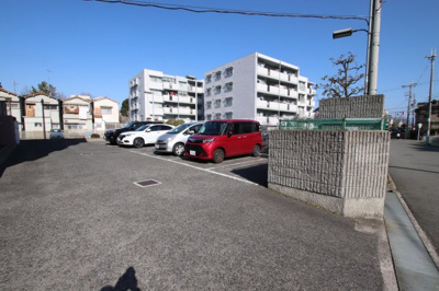 【駐車場】 | コンプリチェKATAYAMA