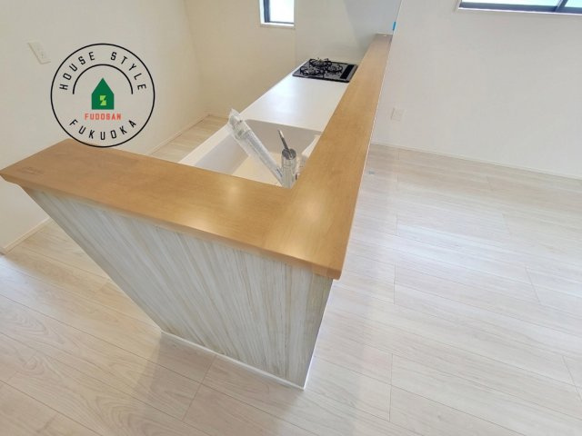 太宰府市五条6丁目第3-2棟（2号棟）の内観：施工例|キッチン。グリル・食器洗い乾燥機・浄水器も完備。