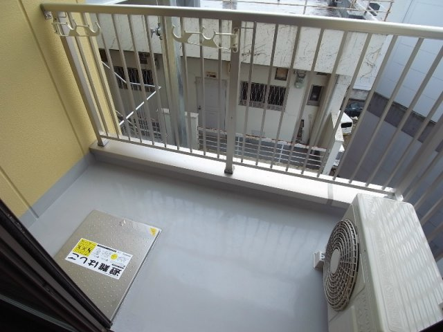 MIRAVAL三宮（ミラバルサンノミヤ）のバルコニー