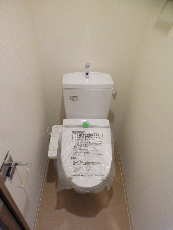 プレサンスTHE神戸のトイレ