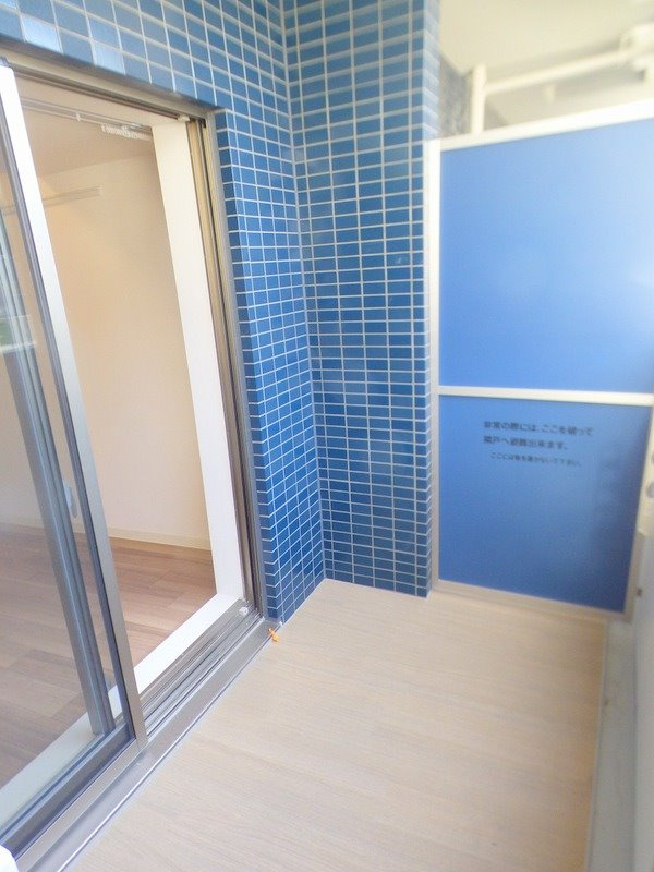 プレサンスTHE神戸のバルコニー