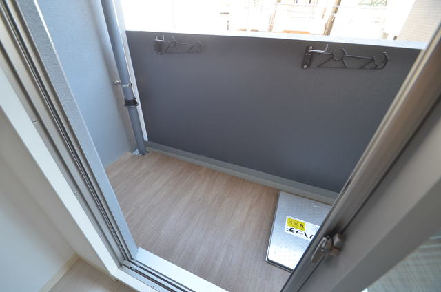 エステムコート神戸元町2リザーヴのバルコニー