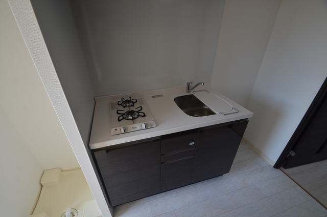 エステムコート神戸元町2リザーヴのキッチン