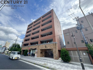 オートロック付きで外部からの出入りが無く安心です