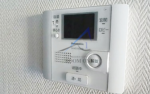 パルメゾン見次公園のセキュリティ|モニター付きインターホンです。