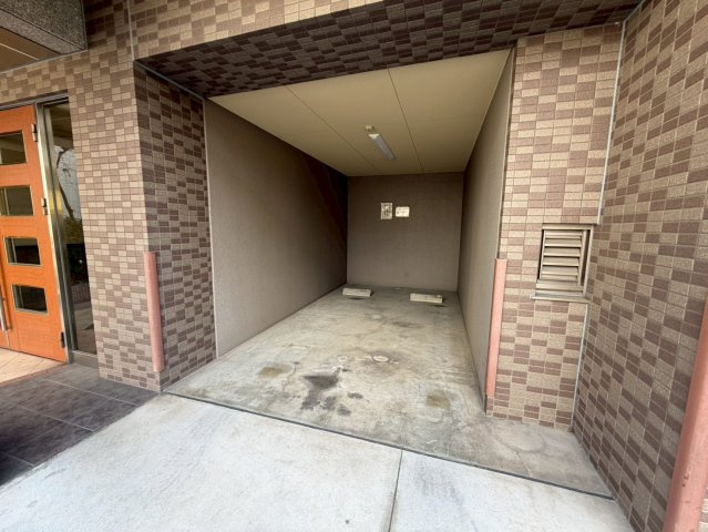 エステムコート難波サウスプレイスのエントランス