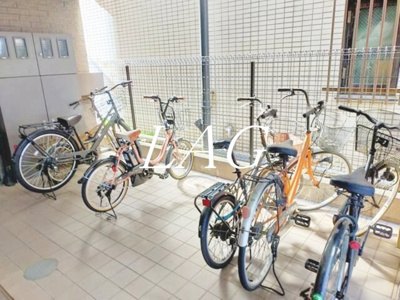 【その他共用部分】 | グランフォンテドウ | 駐輪場です。