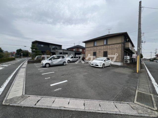 アベニール　Ⅱの駐車場|高崎、前橋のお部屋探しはエンドスケープまで！お客様の理想お聞かせ下さい♪