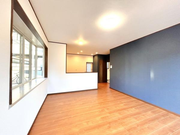 宇都宮市平松本町　4ＳＬＤＫ　中古住宅の居間・リビング