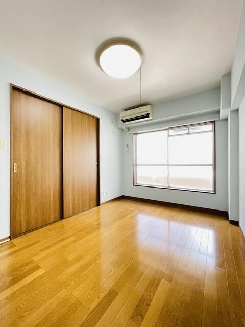 峰マンション（台東区）の居間・リビング