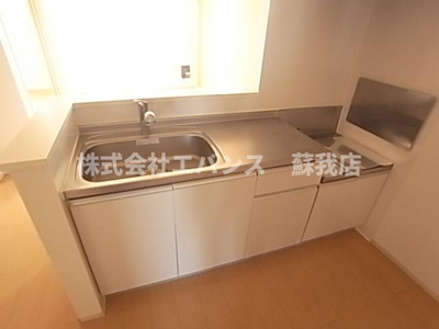 【キッチン】 | エトワールD | きれいなキッチンです