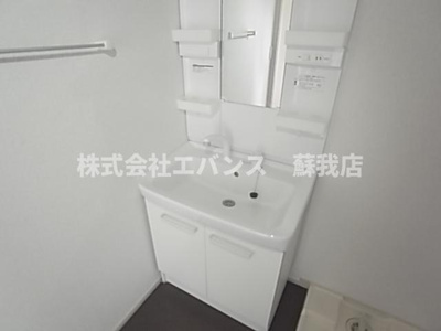 【独立洗面台】 | エトワールD | 独立洗面化粧台が付いています