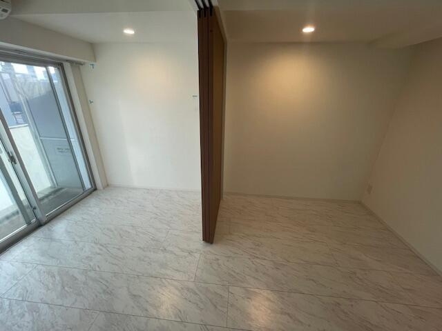 ハーモニーレジデンス＃０９５の洋室|採光も確保され、明るく快適な居住空間 