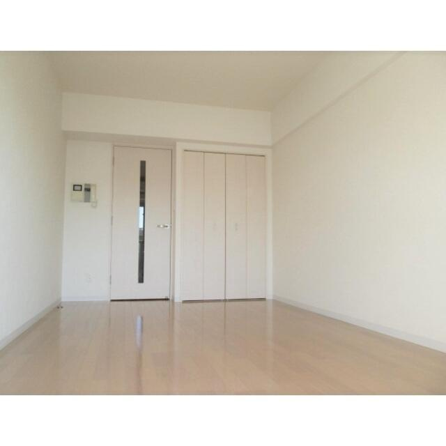 ステラメゾン荻窪の洋室|奥行き感があり、生活動線もスムーズなお部屋です♪