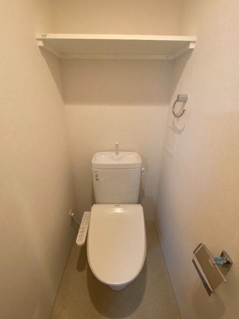 ステラメゾン荻窪のトイレ|清潔感のあるトイレは温水洗浄便座付きで快適です♪