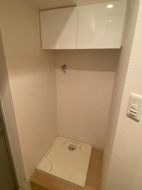 ステラメゾン荻窪の洗面所|室内洗濯機置場で天候に左右されずお洗濯できます♪